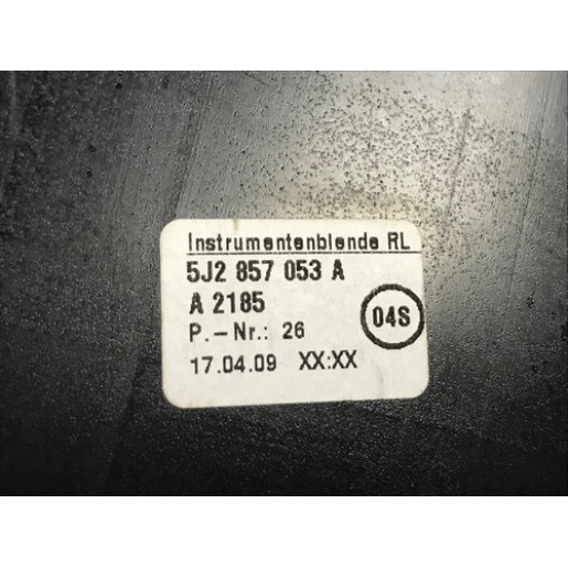 Накладка панели приборов Skoda Fabia 2007-2014 5J2857053A